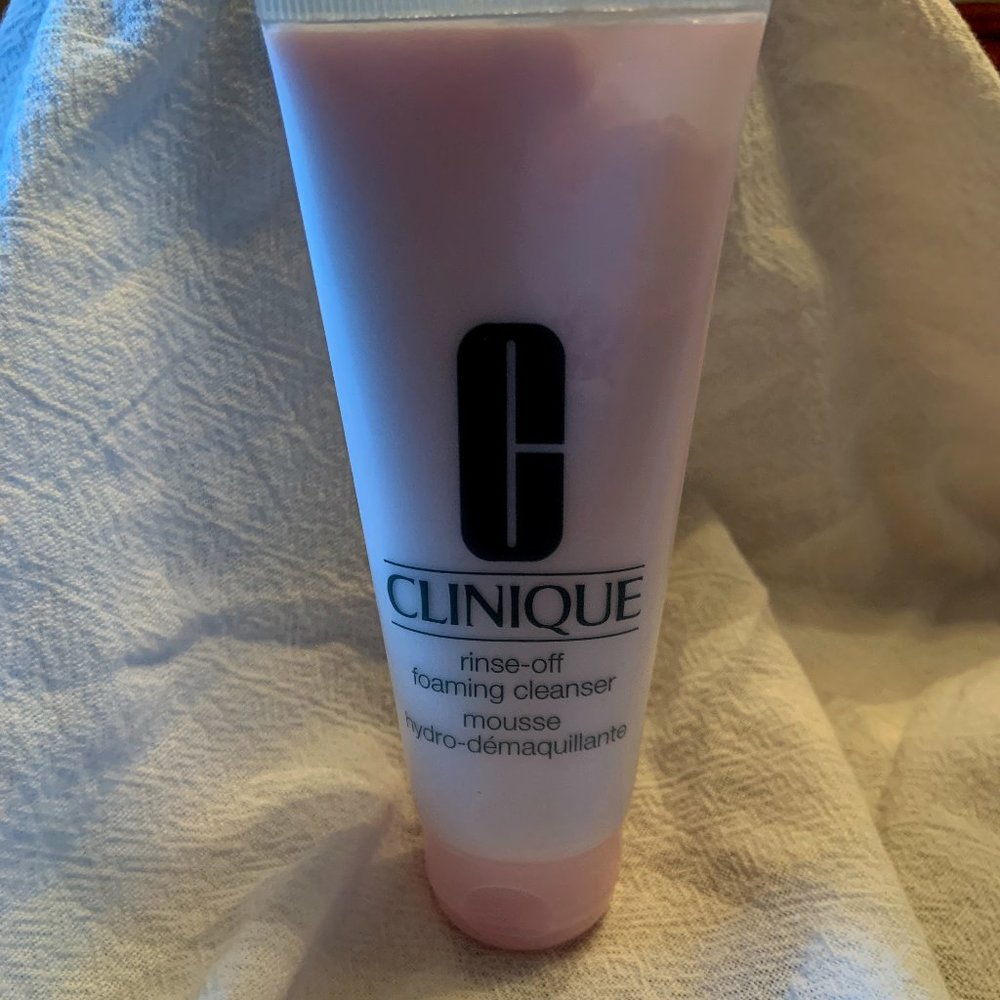 Clinique Rinse-Off Foaming Cleanser Mousse – Travel Size {NWOT}